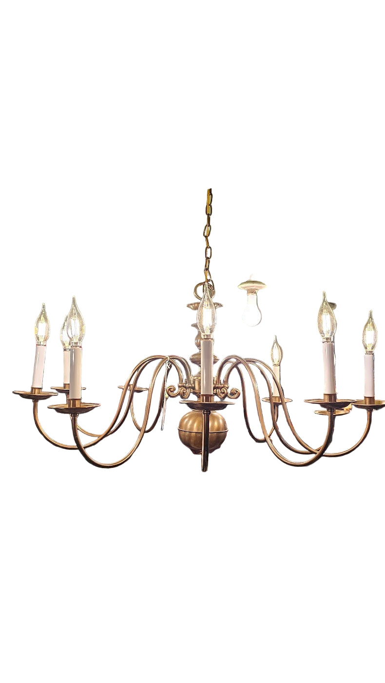 Chandelier – Farmhouse 10-Bulb Iron Fixture with Rustic Charm
