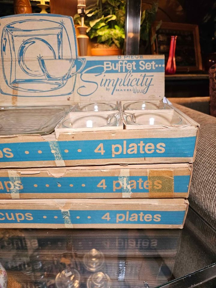 Eight Piece Vintage Glass Serving Set