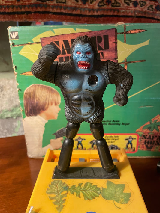 Safari Hunt Electronic Target Game – 1970s Battery-Operated Shooting Toy with Original Artwork