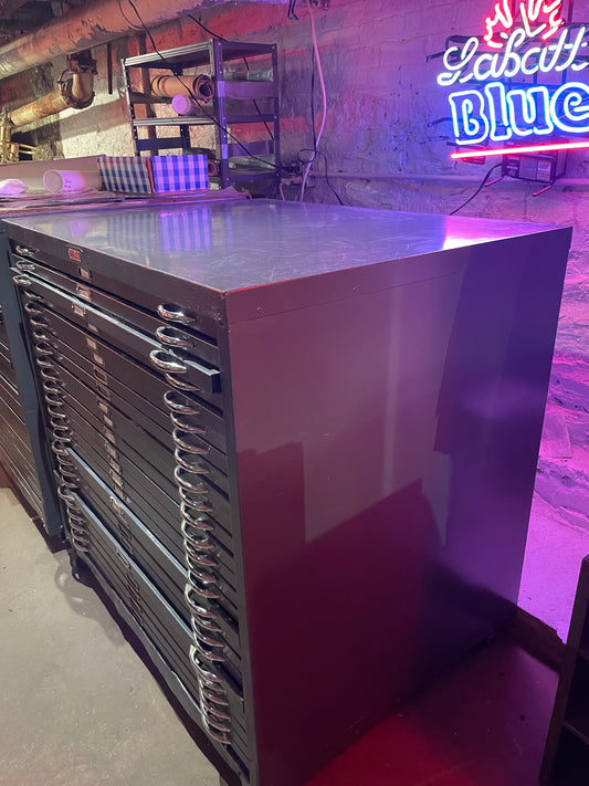 Foster 25-Drawer Flat File Cabinet on Locking Casters – Industrial Steel Storage for Art, Maps & Blueprints