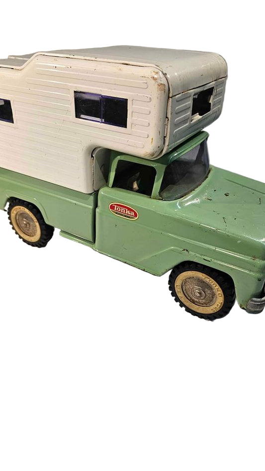Tonka Toy Camper Pick-Up Truck – 1965 Vintage Metal Toy Vehicle