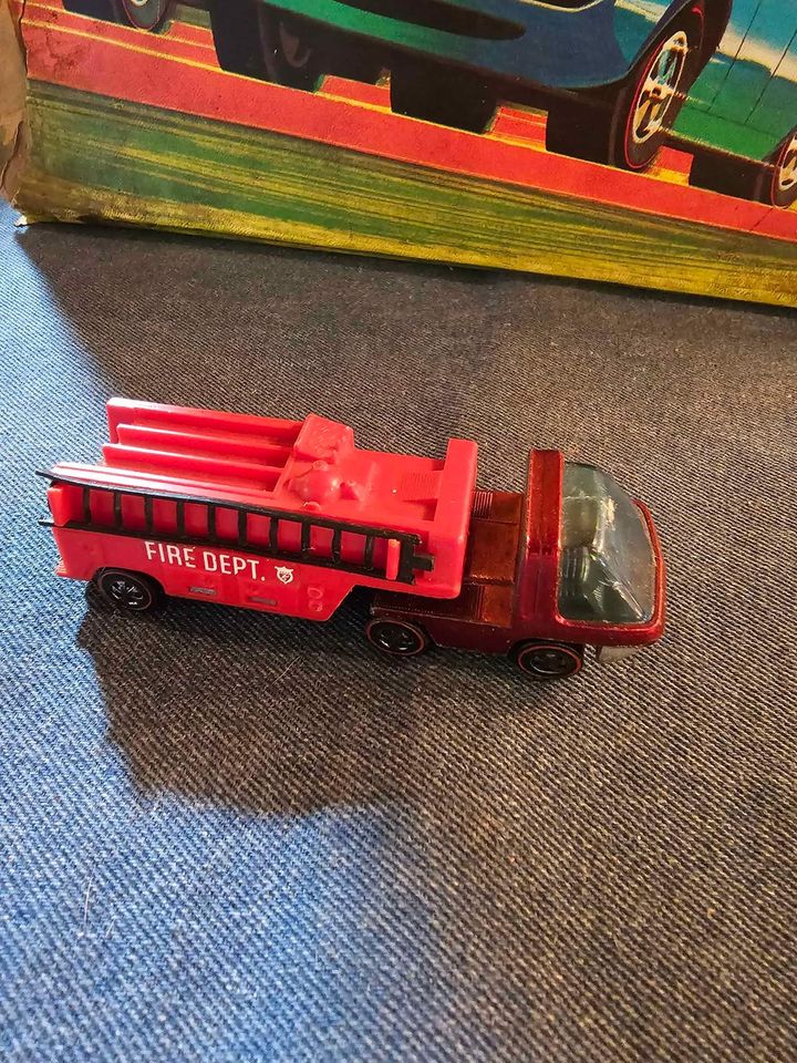 Hot Wheel Firetruck, Redline with Ladder -- Vintage