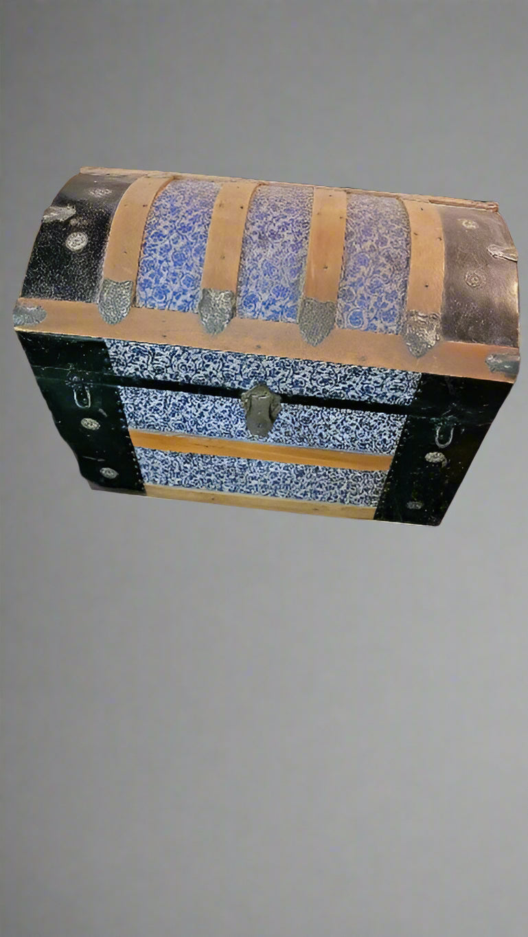 Victorian Steamer Humpback Storage Antique Trunk