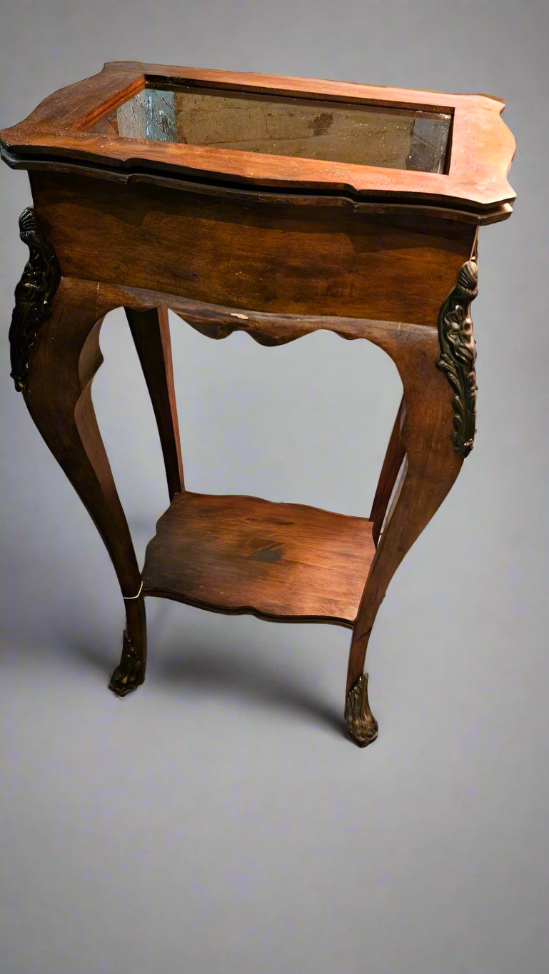 Walter E. Smith Display Case Side Table – Vintage Glass-Top Showcase Table