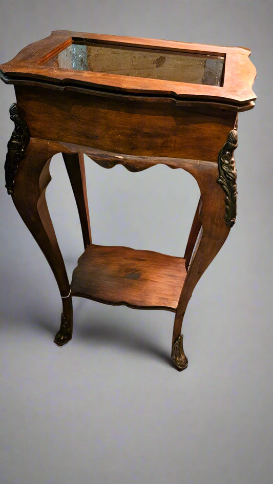 Walter E. Smith Display Case Side Table – Vintage Glass-Top Showcase Table