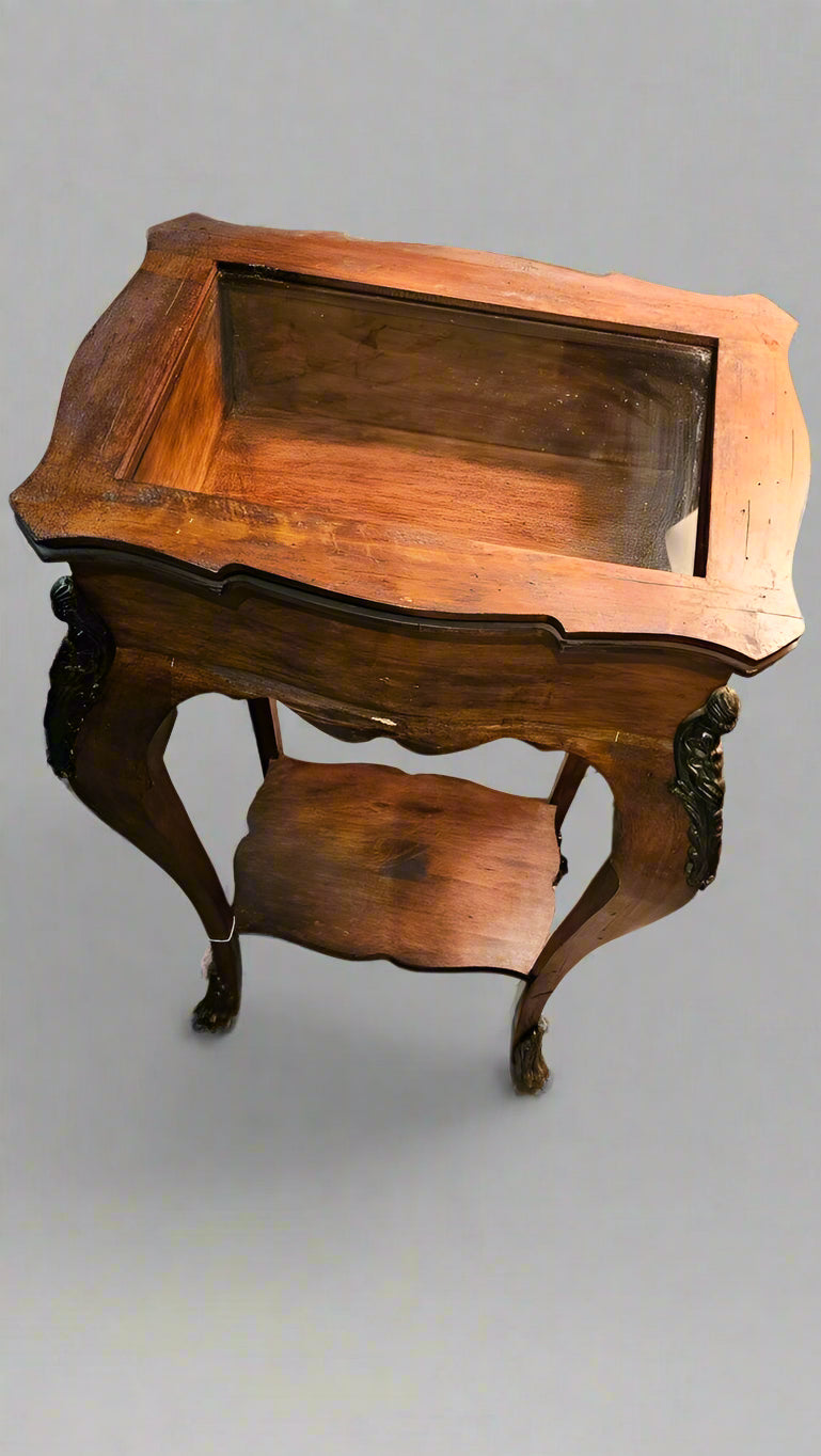 Walter E. Smith Display Case Side Table – Vintage Glass-Top Showcase Table
