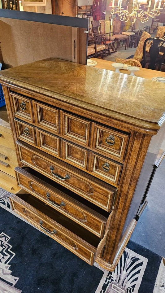 Dresser – Thomasville Six-Drawer Highboy Tall Wooden Chest