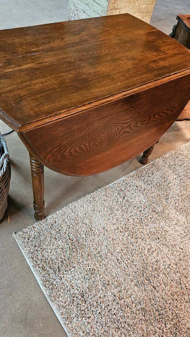 Drop Leaf Oak Table