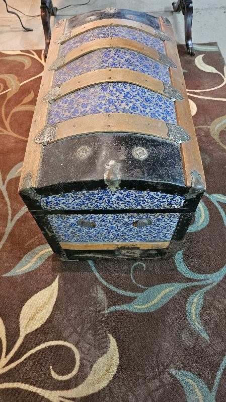 Victorian Steamer Humpback Storage Antique Trunk