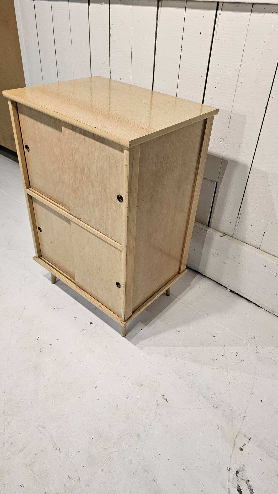 Midcentury Vinyl Storage