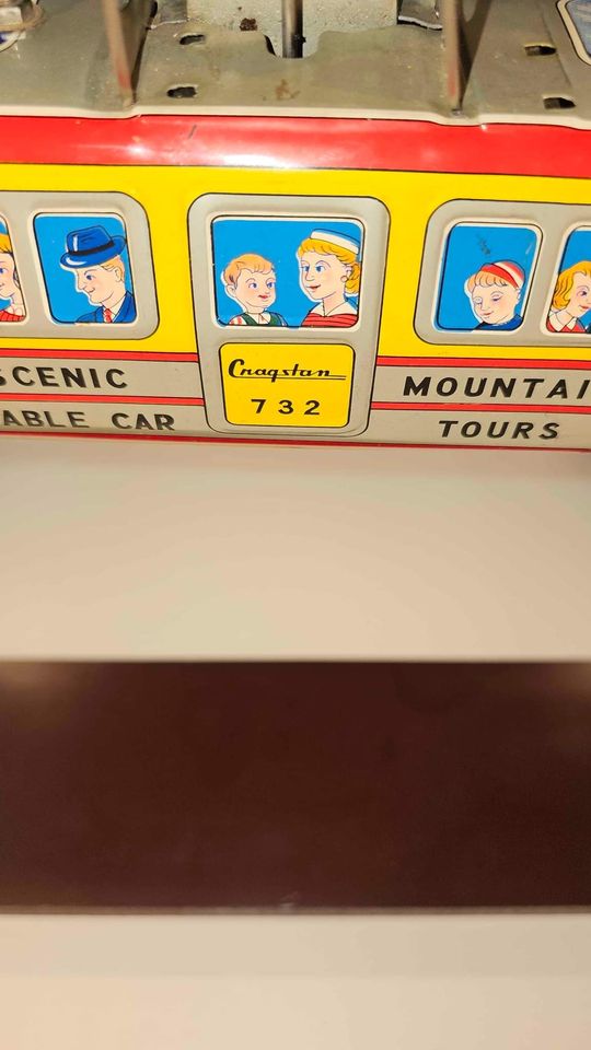 Toy – 1950s Japanese Cranston Battery-Operated Tin Collectible with Original Paint