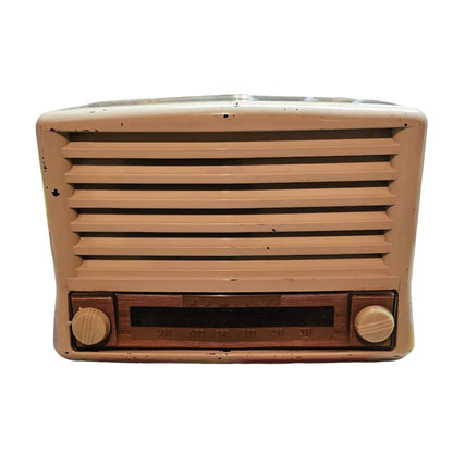 Admiral Ivory Bakelite Tabletop Tube Radio — Mid-Century AM Radio