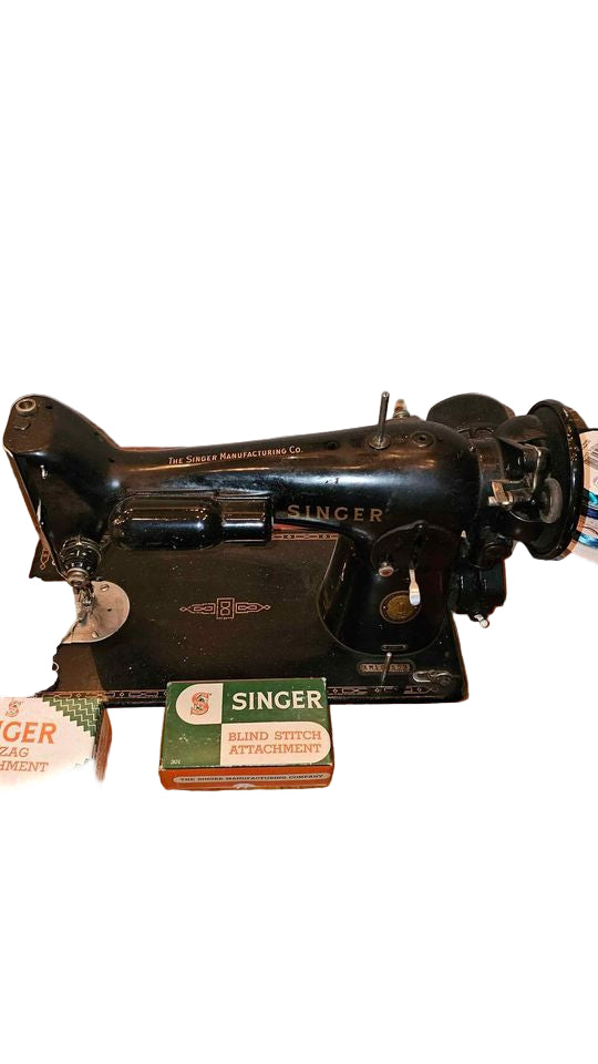 SEWING MACHINE SINGER 201 IN CABINET – Beyond Grandmas House