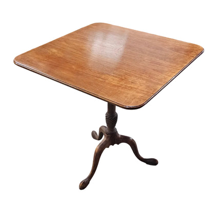 Mahogany Tilt-Top Table – Georgian Style Tripod Pedestal Accent Table