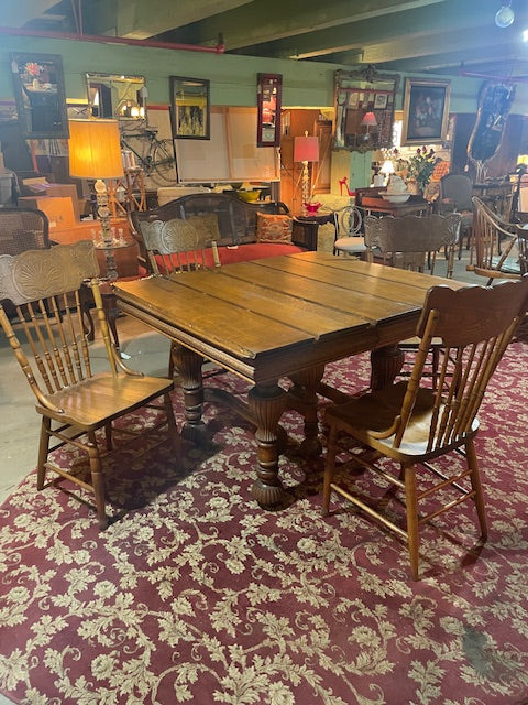 Kitchen Farm Table with Four Matching Chairs and Six Leaves-- Antique