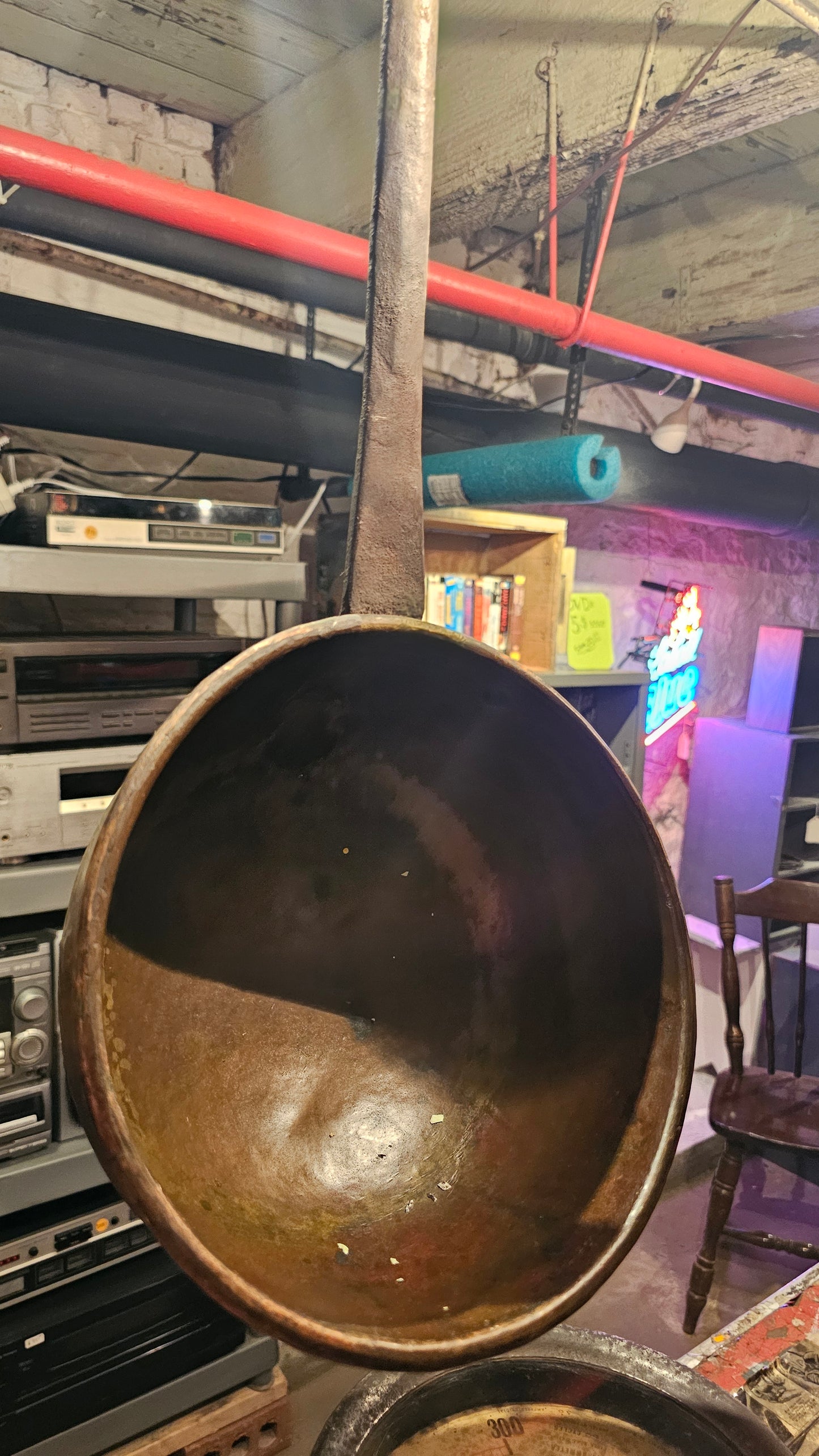 Copper & Iron Bed Warmer – Hand-Punched Decorative Lid