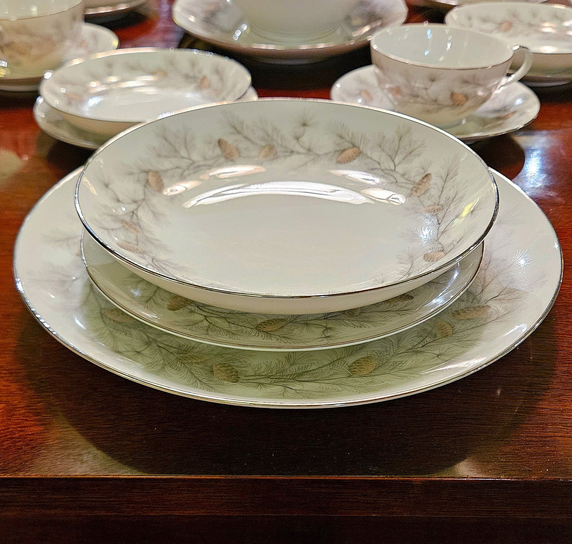 Pinecone Fine China Dinnerware Set