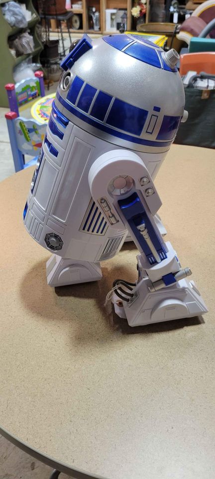 Star Wars R2D2 Collectible