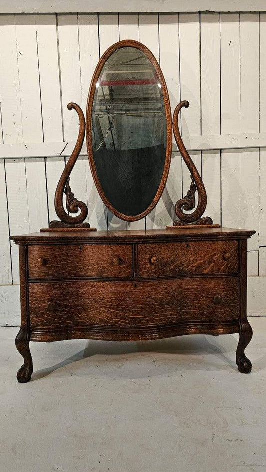 Exquisite Antique Quarter Sawn Oak Three Drawer Dresser