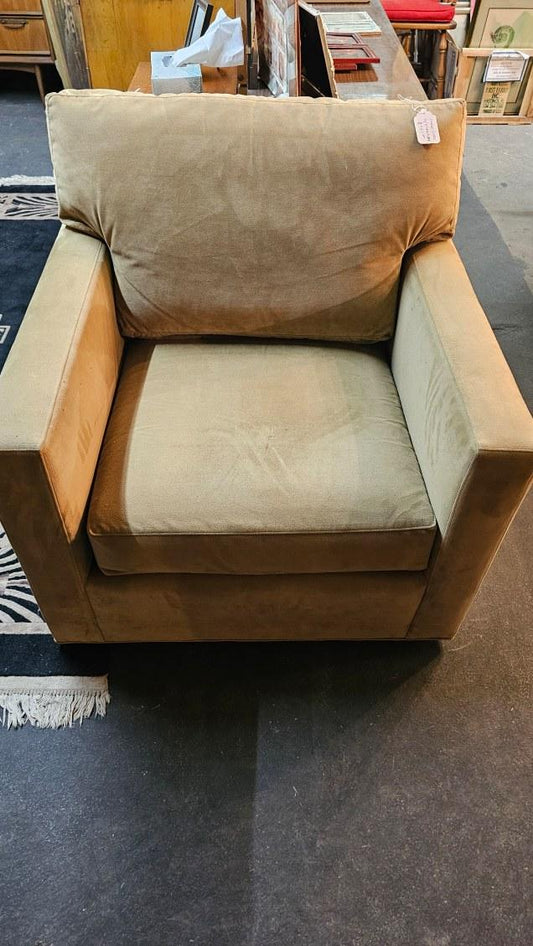 Contemporary, Comfortable Lounge Chair