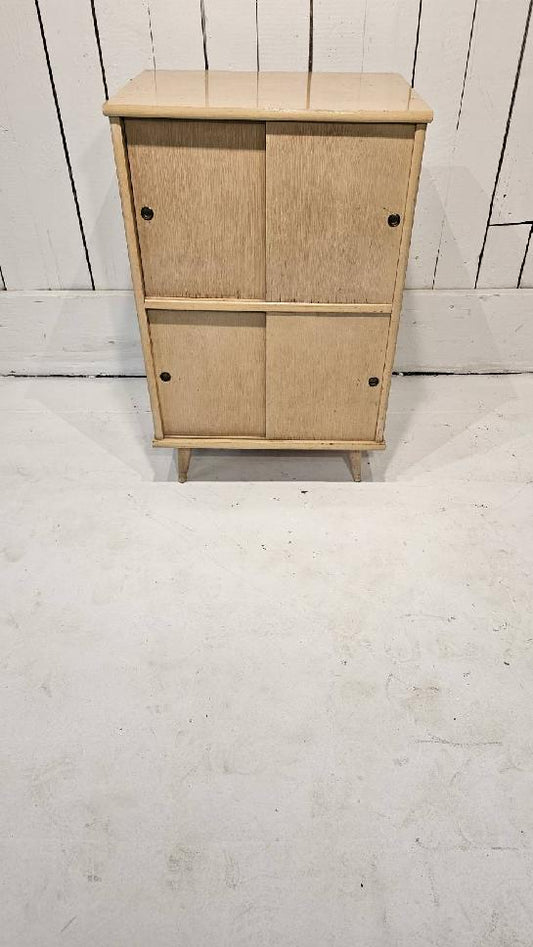 Midcentury Vinyl Storage