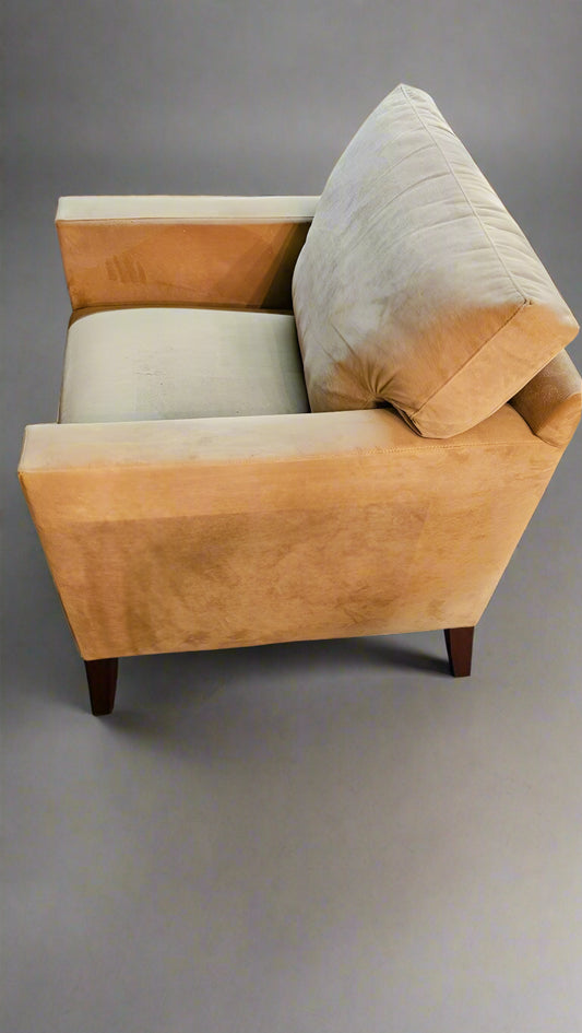 Lounge Chair – Comfortable Contemporary Accent Seating