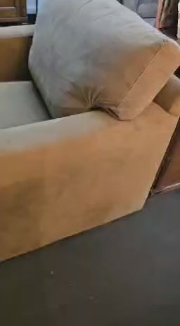 Contemporary, Comfortable Lounge Chair