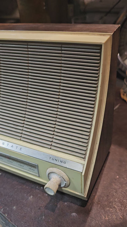 Arvin Solid State Wooden Tabletop Radio — Mid-Century AM/FM Transistor Radio